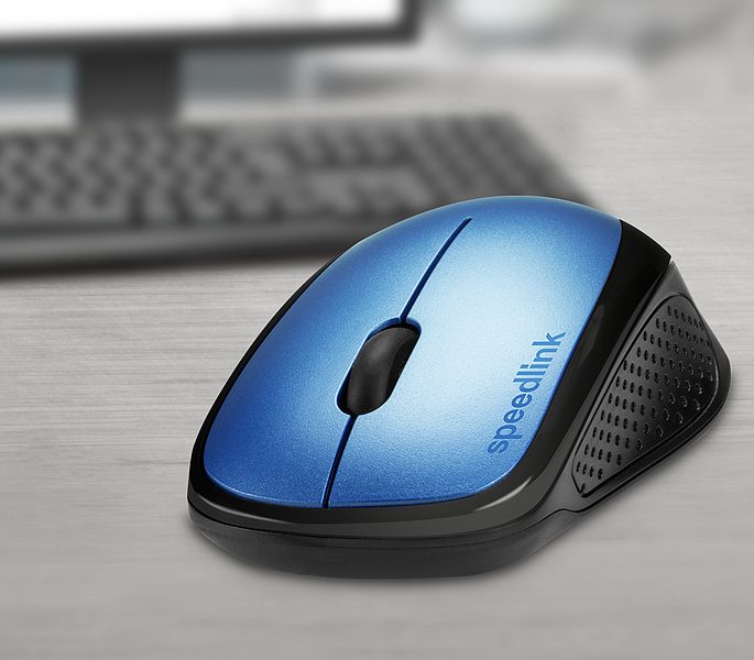 Blaue Speedlink Funkmaus mit schwarzer Seitenfläche, ergonomisch geformt, auf einem Schreibtisch vor einer Tastatur liegend