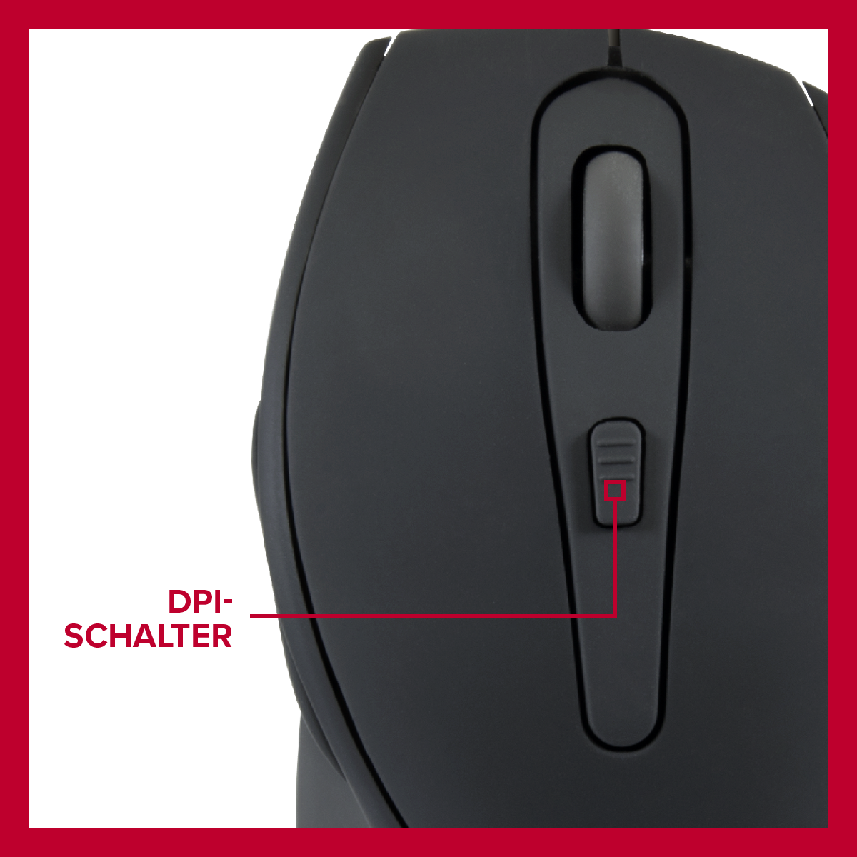 Nahaufnahme einer schwarzen Computermaus mit deutlich sichtbarem DPI-Schalter unter dem Mausrad